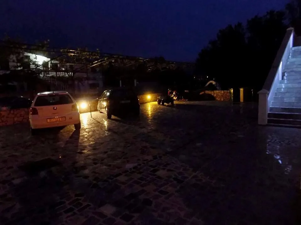 Apartment Lopar 11